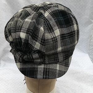 Mudd Black and White Plaid Cap